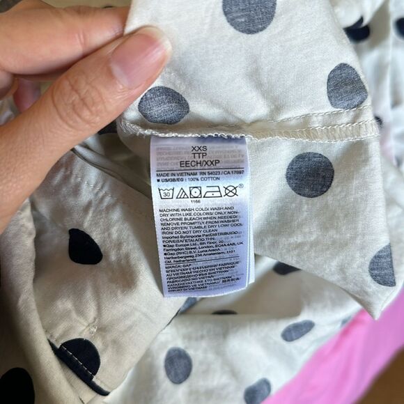 GAP XXS Black and White Polka Dot Sleep Shirt - Picture 6 of 6